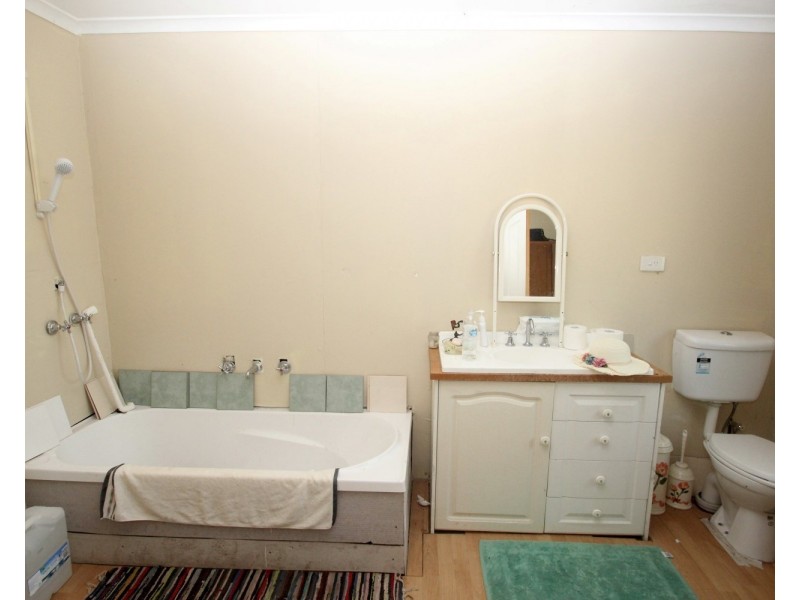 13 Williamsons Road, Laanecoorie VIC 3463