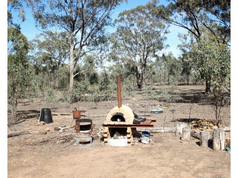 13 Williamsons Road, Laanecoorie VIC 3463