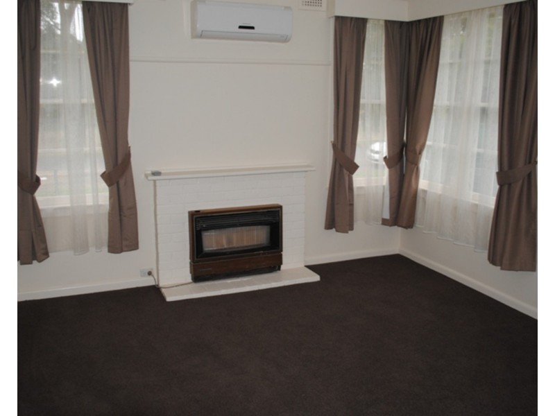 90 Golden Wattle Drive, Maryborough VIC 3465