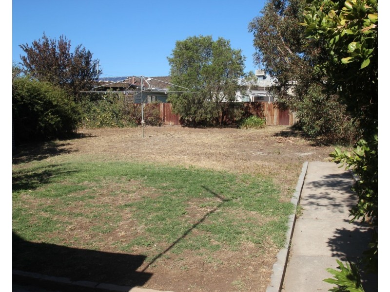 14 Outtrim Street, Maryborough VIC 3465