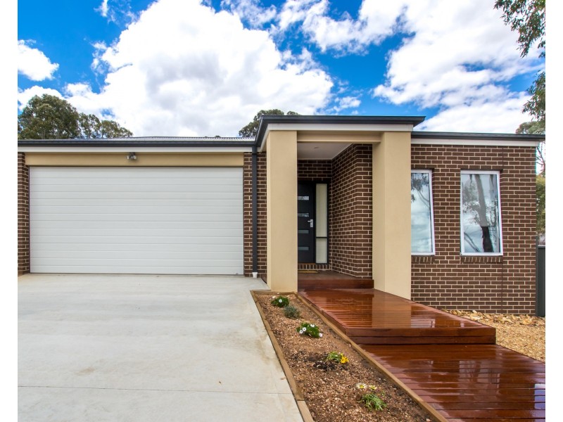 26  Broadway, Dunolly VIC 3472