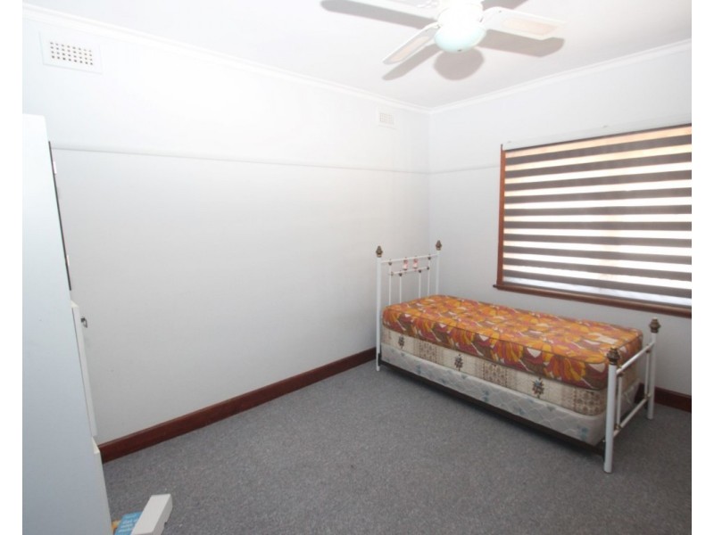 4 Barr Street, Maryborough VIC 3465