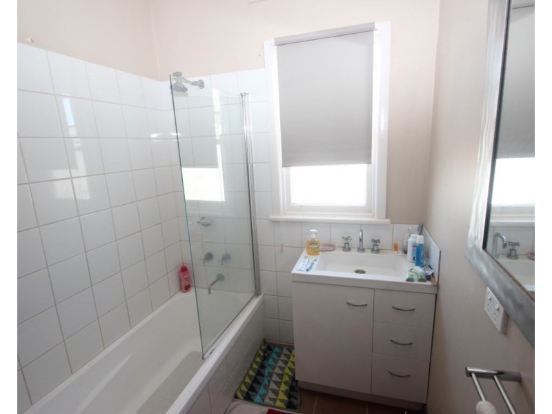 4 Barr Street, Maryborough VIC 3465