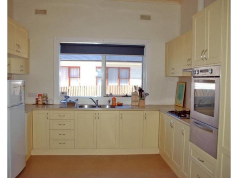 12 Casey Street, Maryborough VIC 3465