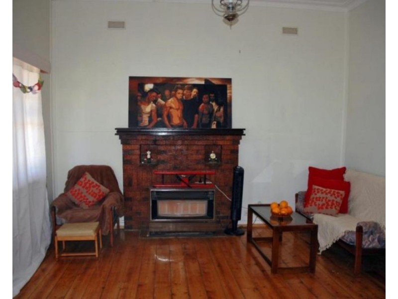 12 Casey Street, Maryborough VIC 3465