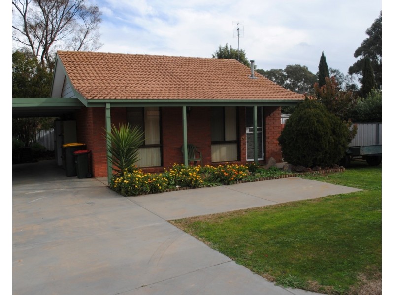 3/4 Ormond Avenue, Maryborough VIC 3465