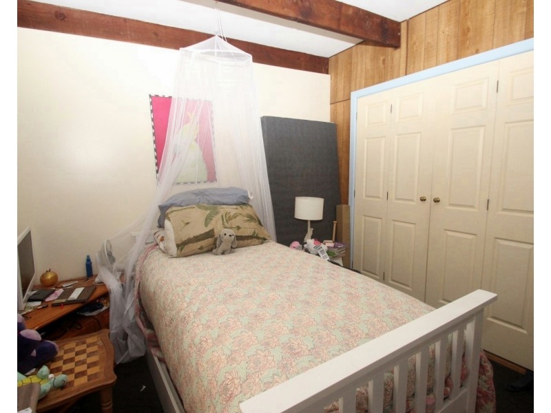 28 Palmer Road, Simson VIC 3465