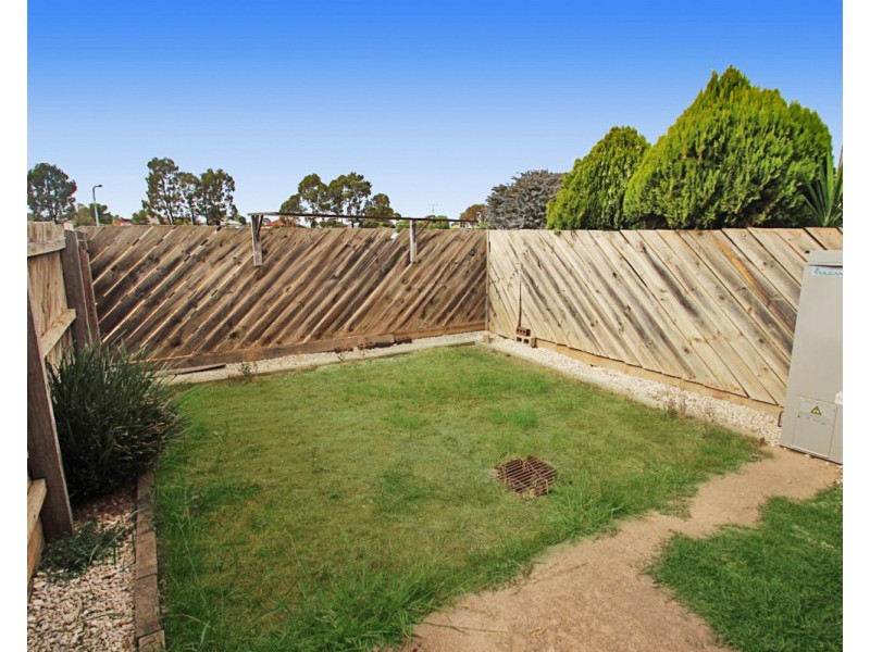 2/94 Burns Street, Maryborough VIC 3465