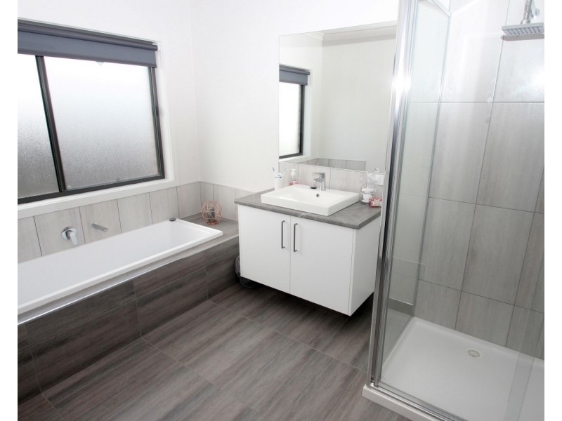 26B Forest View Drive, Maryborough VIC 3465