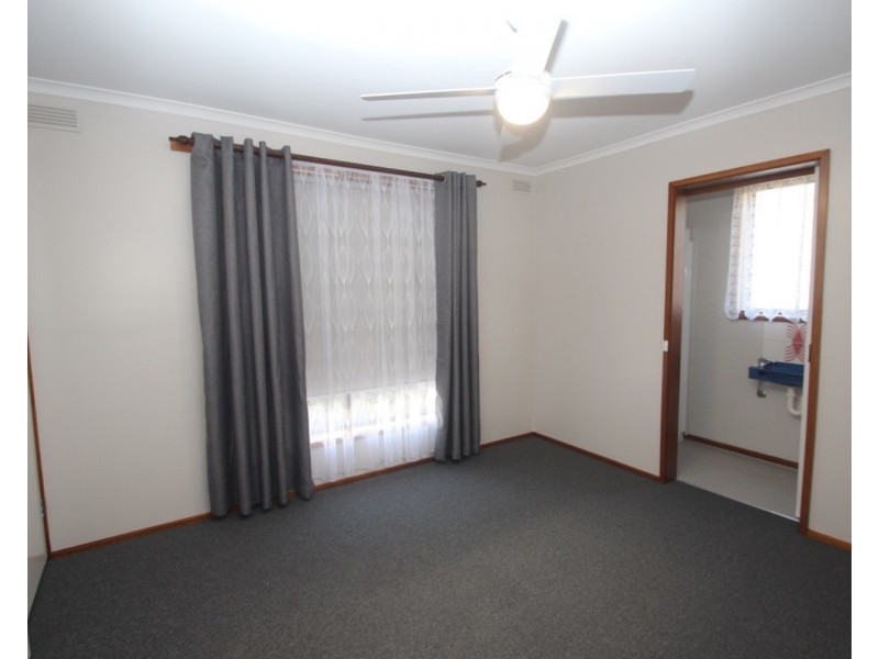 6 Hillview Avenue, Maryborough VIC 3465