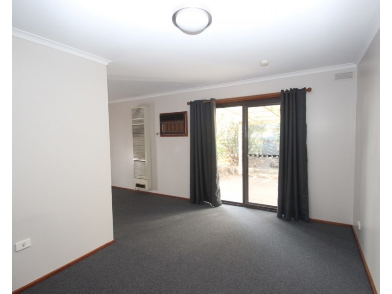 6 Hillview Avenue, Maryborough VIC 3465