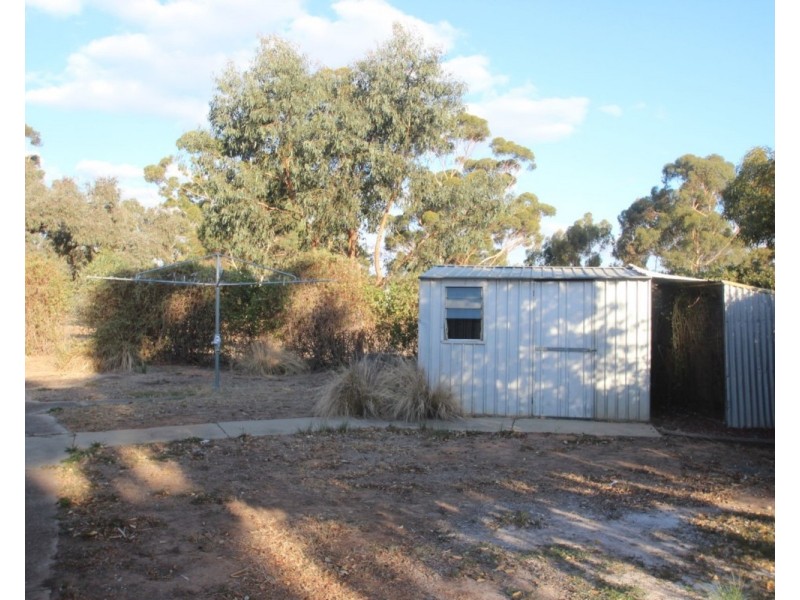 6 Hillview Avenue, Maryborough VIC 3465