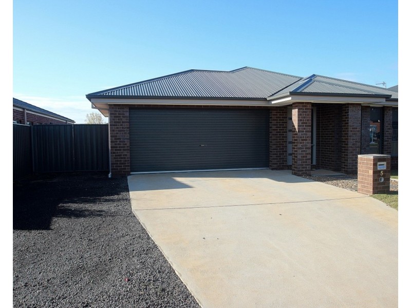 5 Quinn Street, Maryborough VIC 3465