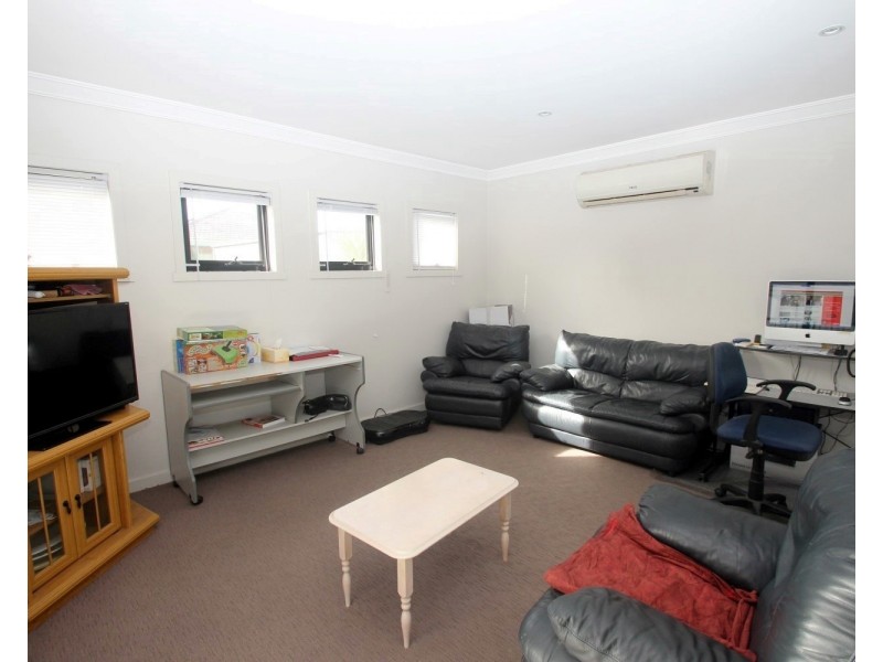 27B Majorca Road, Maryborough VIC 3465