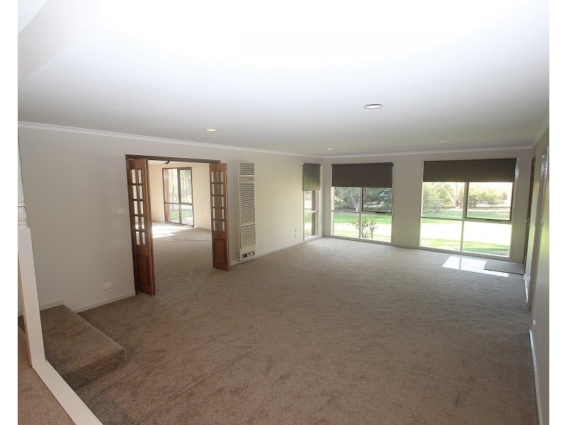 2 Hall Road, Alma VIC 3465