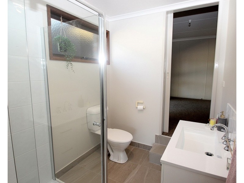 2 Hall Road, Alma VIC 3465