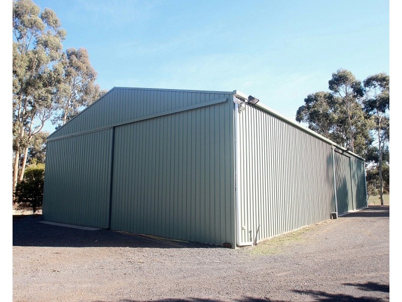 2 Hall Road, Alma VIC 3465