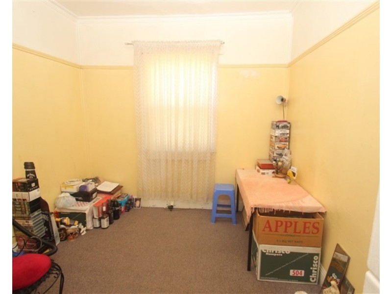 16 Majorca Road, Maryborough VIC 3465