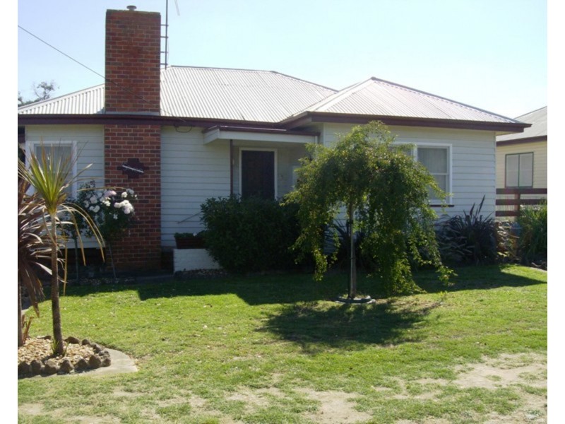 7 Barr Street, Maryborough VIC 3465