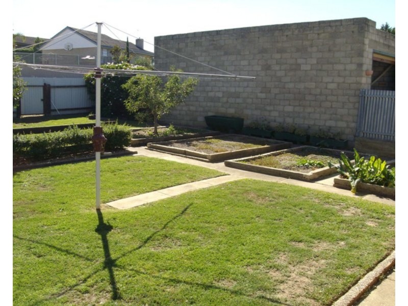 7 Barr Street, Maryborough VIC 3465