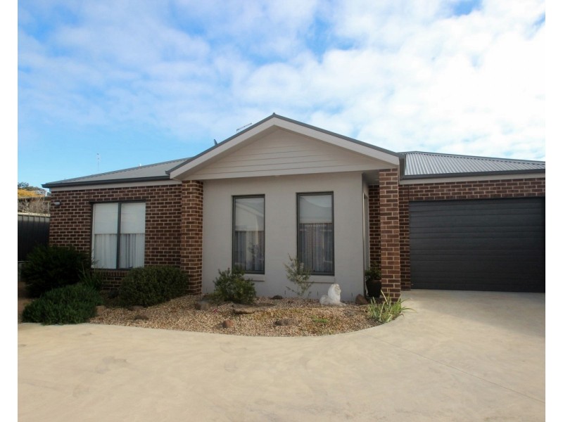 11 Doble Court, Maryborough VIC 3465