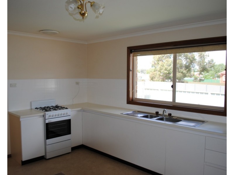 4/20 Dundas Road, Maryborough VIC 3465