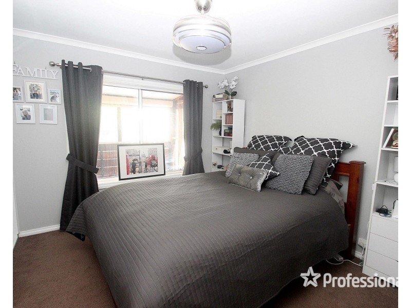 10 Hunter Street, Carisbrook VIC 3464