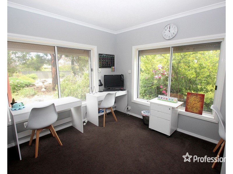10 Hunter Street, Carisbrook VIC 3464
