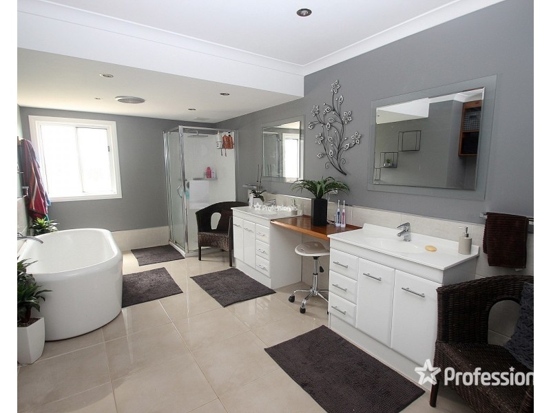 10 Hunter Street, Carisbrook VIC 3464