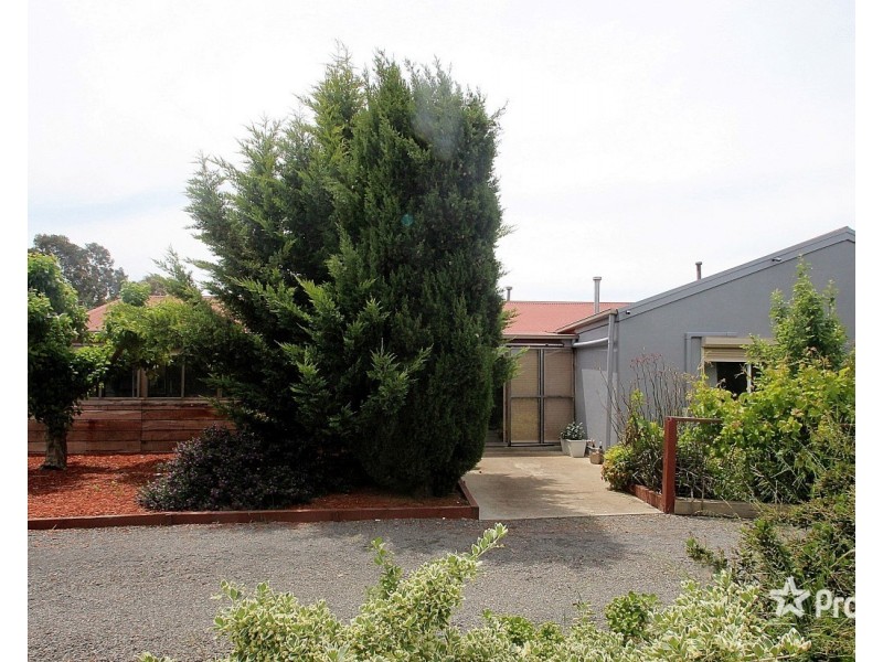 10 Hunter Street, Carisbrook VIC 3464