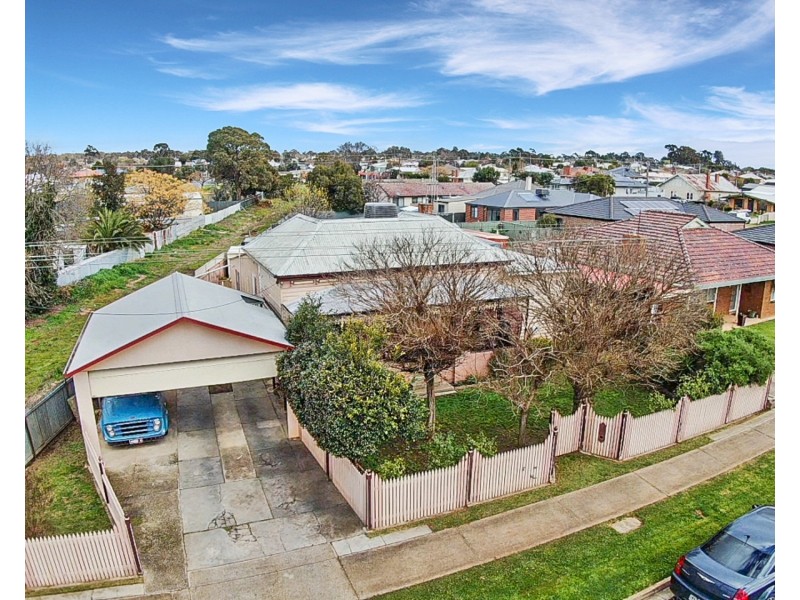 25 Dundas Road, Maryborough VIC 3465