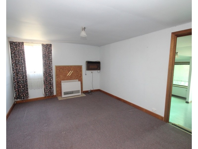 6 Dundas Road, Maryborough VIC 3465