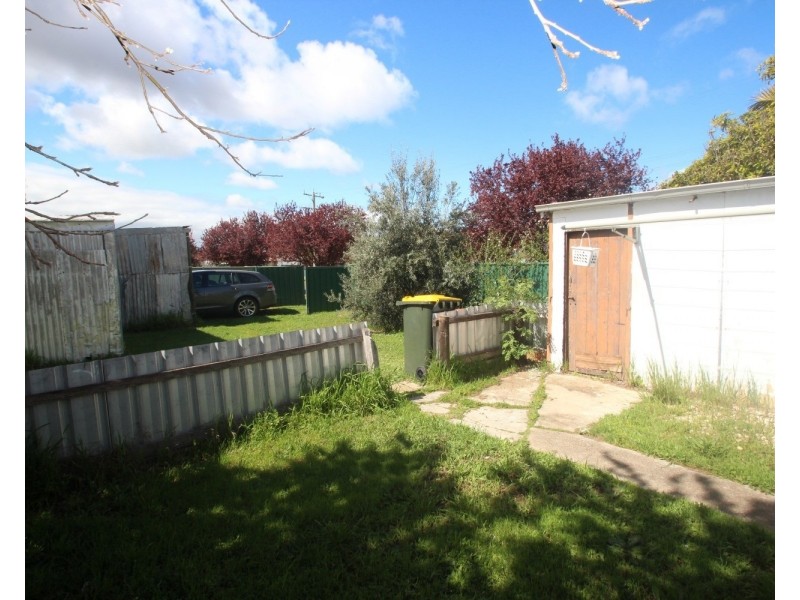 6 Dundas Road, Maryborough VIC 3465