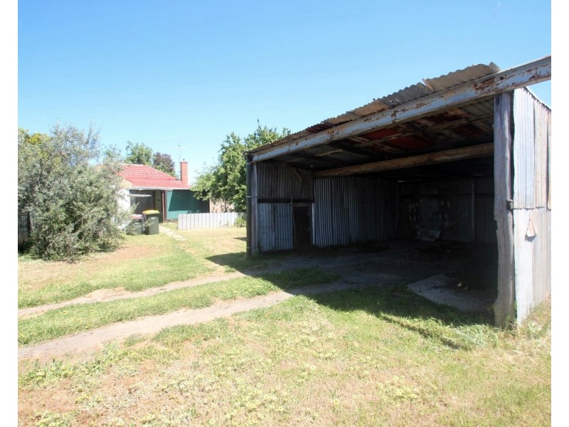 6 Dundas Road, Maryborough VIC 3465