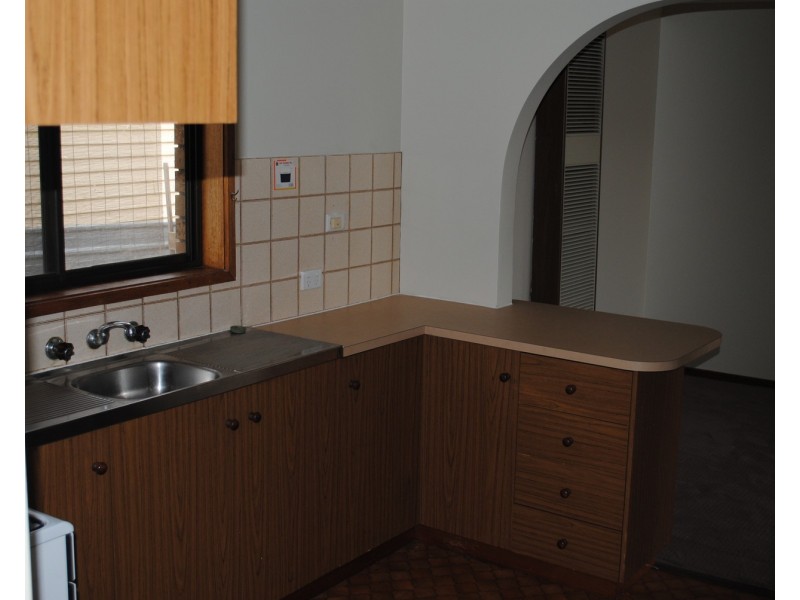 2/10 Pekin Road, Maryborough VIC 3465