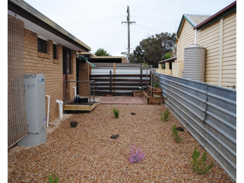 2/10 Pekin Road, Maryborough VIC 3465