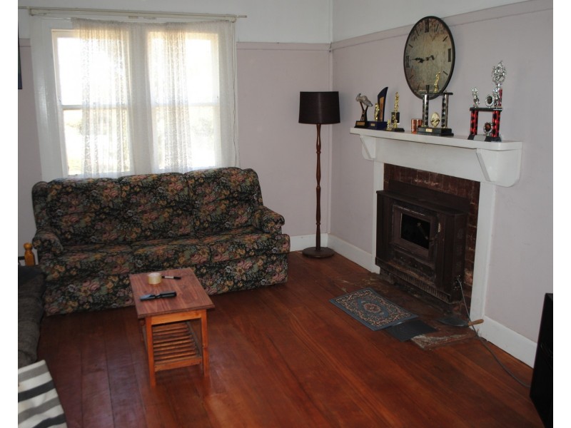 32 Mountain View Street, Avoca VIC 3467