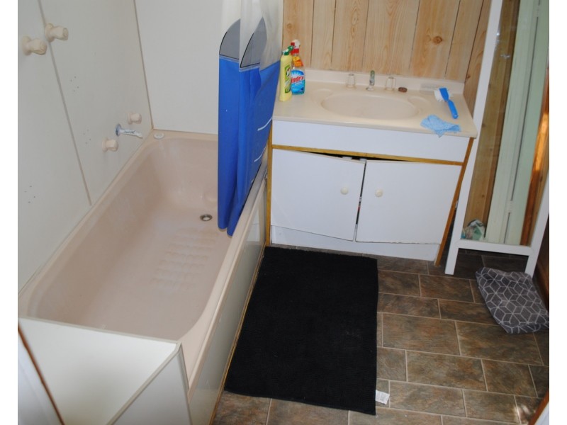 32 Mountain View Street, Avoca VIC 3467