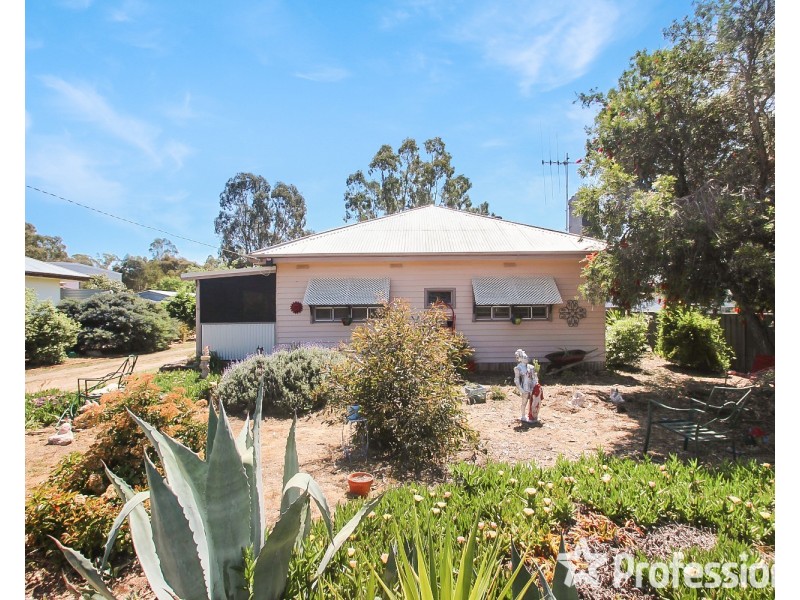26 McKinnon Road, Dunolly VIC 3472