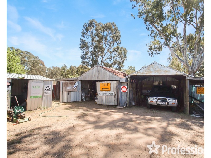 26 McKinnon Road, Dunolly VIC 3472