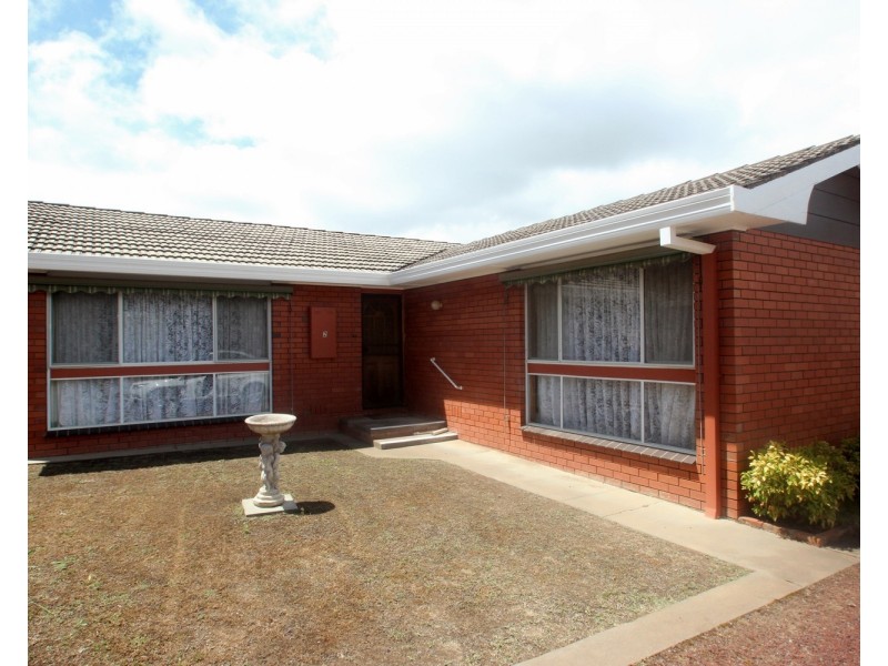 2/22 Elgin Road, Maryborough VIC 3465