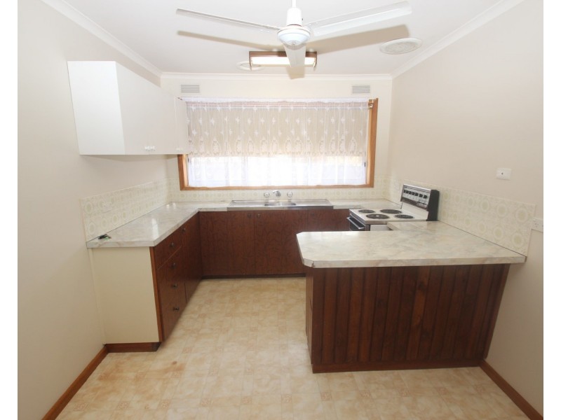 2/22 Elgin Road, Maryborough VIC 3465