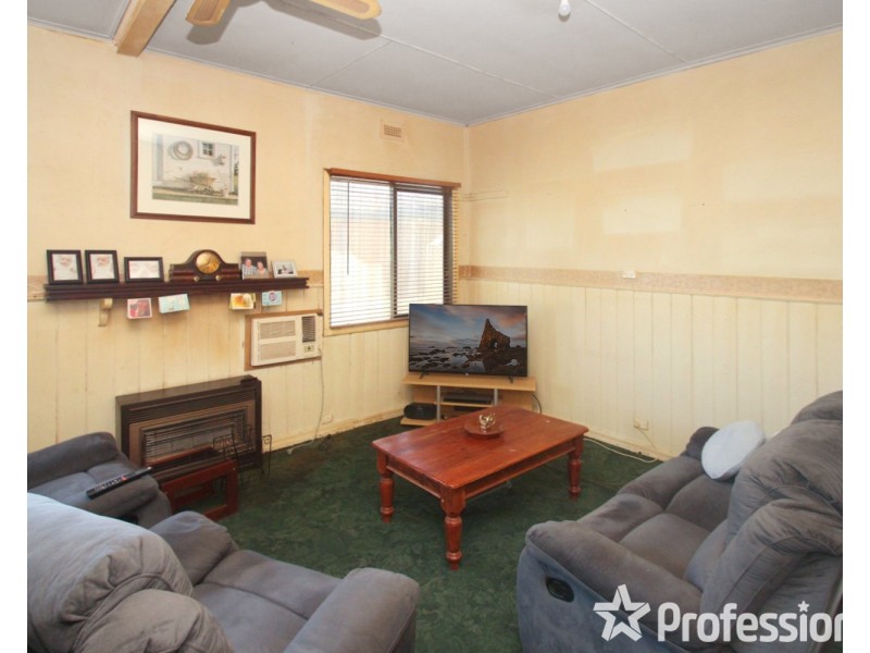 110 Gillies Street, Maryborough VIC 3465