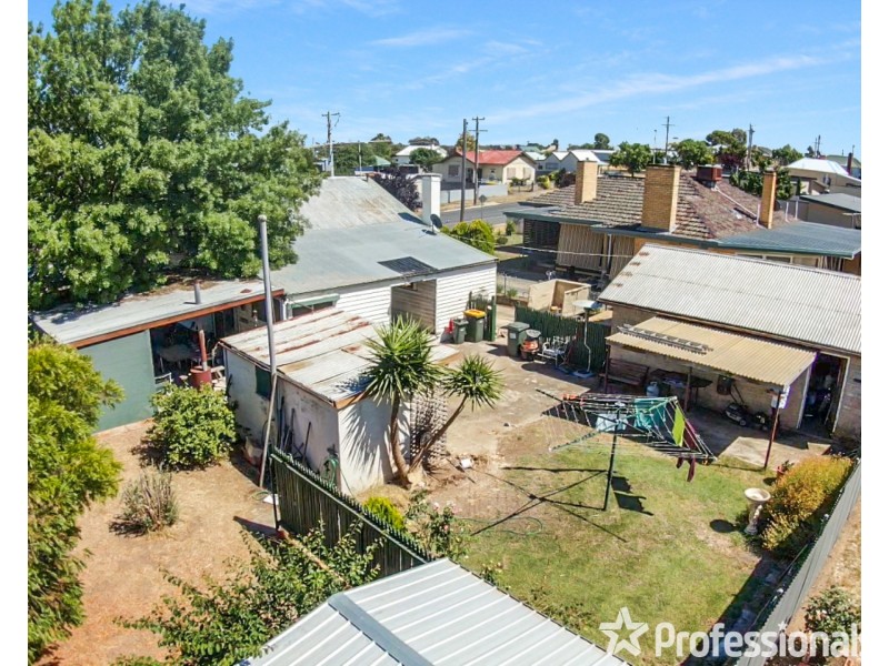 110 Gillies Street, Maryborough VIC 3465