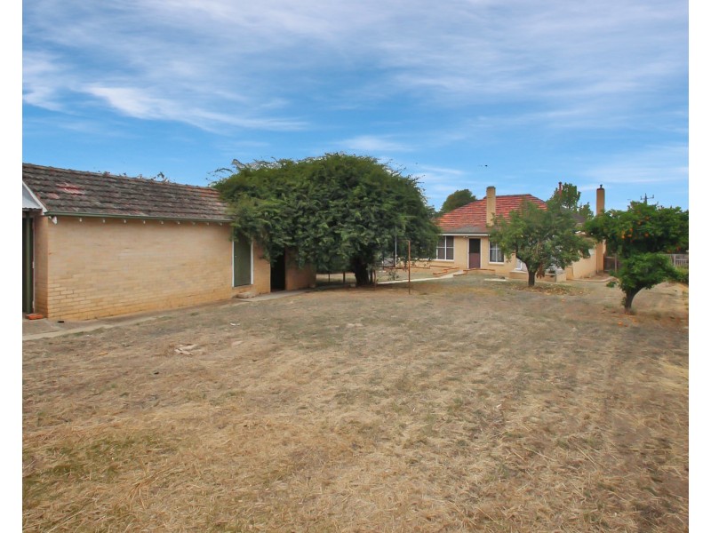 18 Elgin Road, Maryborough VIC 3465
