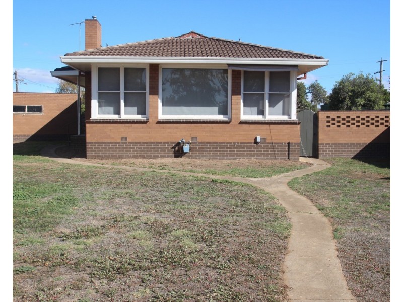 45 Park Road, Maryborough VIC 3465