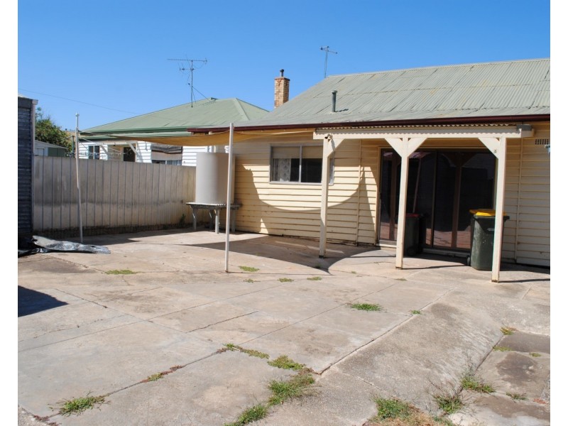 1 Majorca Road, Maryborough VIC 3465