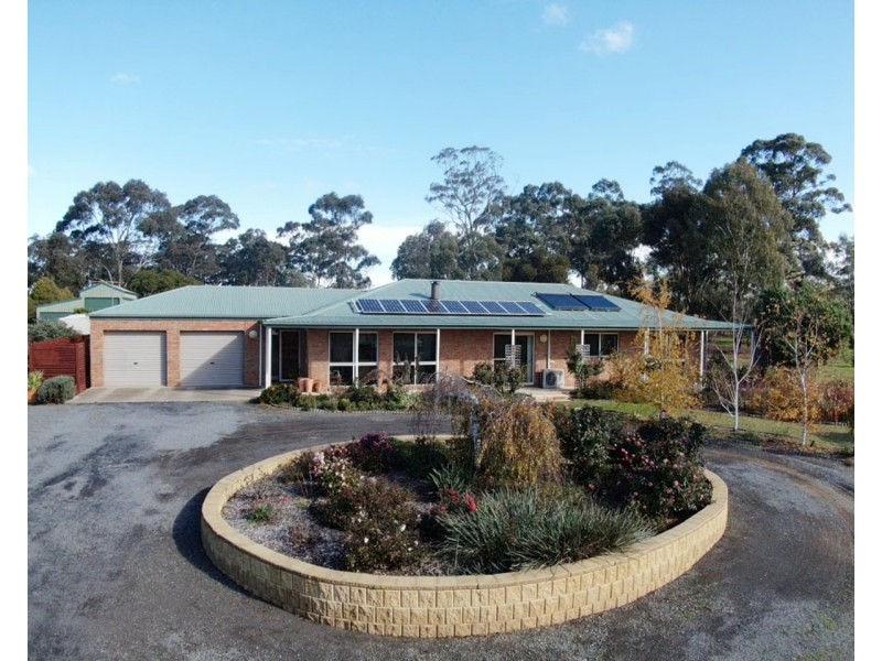 222 Dehnerts Road, Daisy Hill VIC 3465