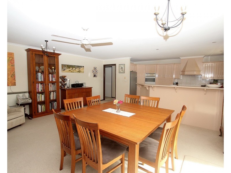 222 Dehnerts Road, Daisy Hill VIC 3465