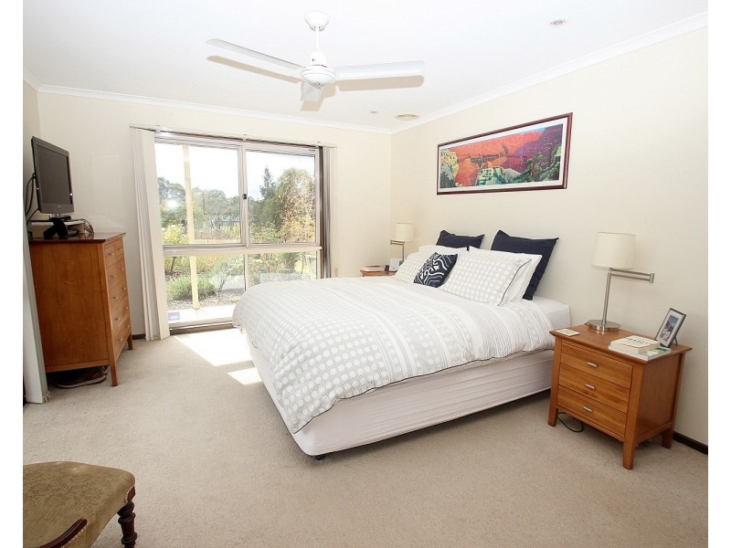 222 Dehnerts Road, Daisy Hill VIC 3465